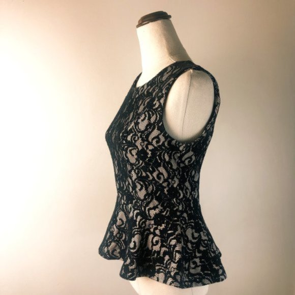SPICYSUGAR Black Sleeveless Top size 10 Floral Lace Blouse Polyester Ble… - Picture 4 of 7